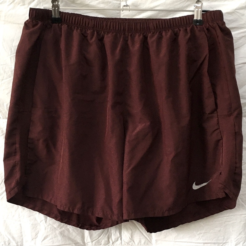 Nike Men’s Challenger‎ Dri-FIT 6” Maroon Brief-Lined Running Shorts Mens size XL